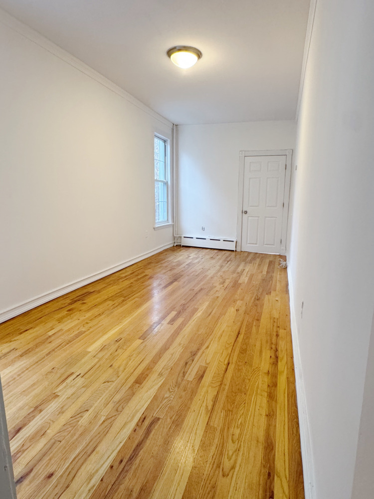 530 Driggs Avenue - Photo 9