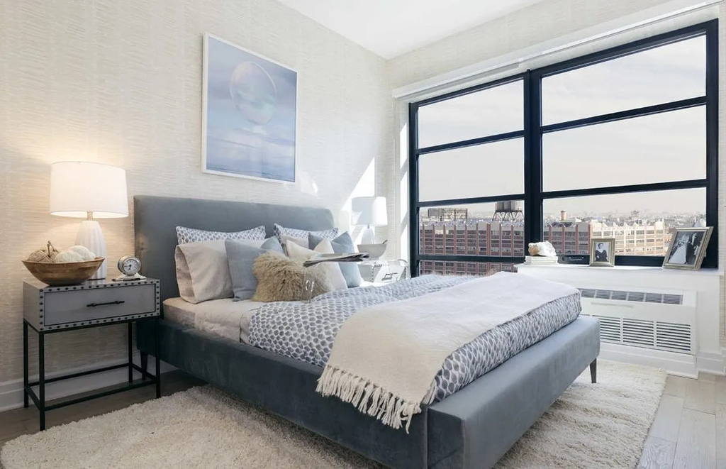13-33 Jackson Avenue - Photo 4