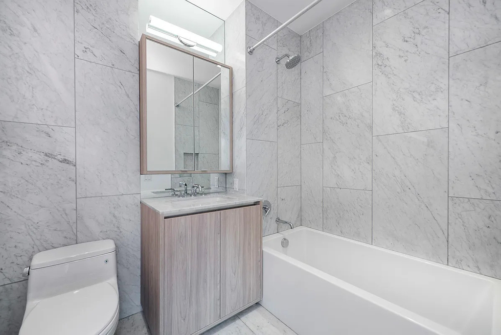 13-33 Jackson Avenue - Photo 6