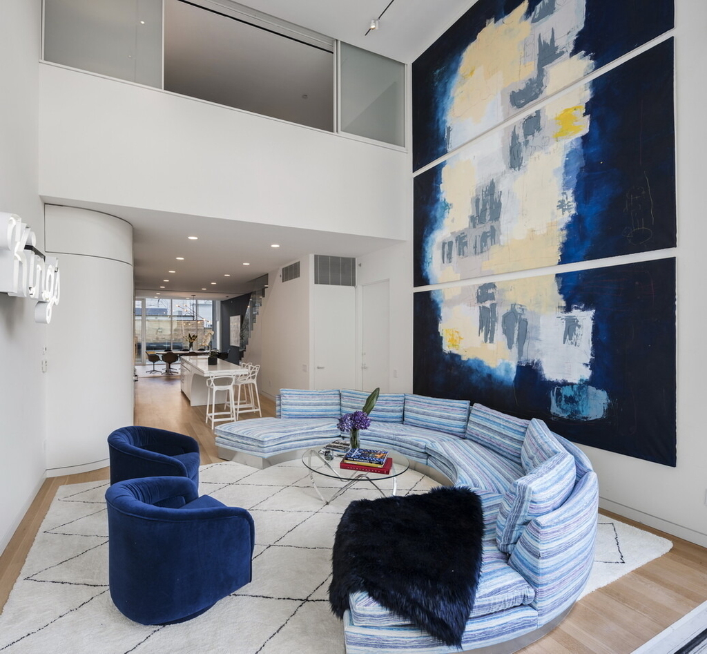 524 W 19th Street - Photo 1
