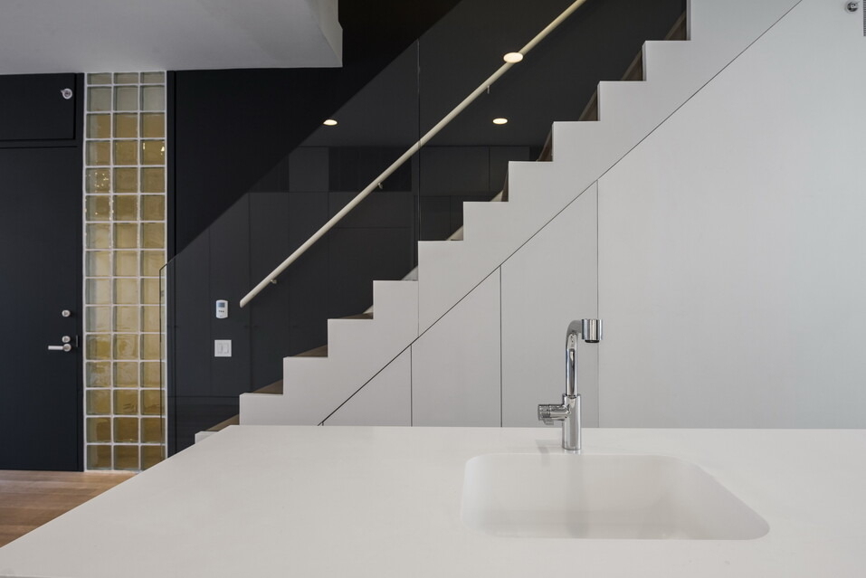 524 W 19th Street - Photo 6