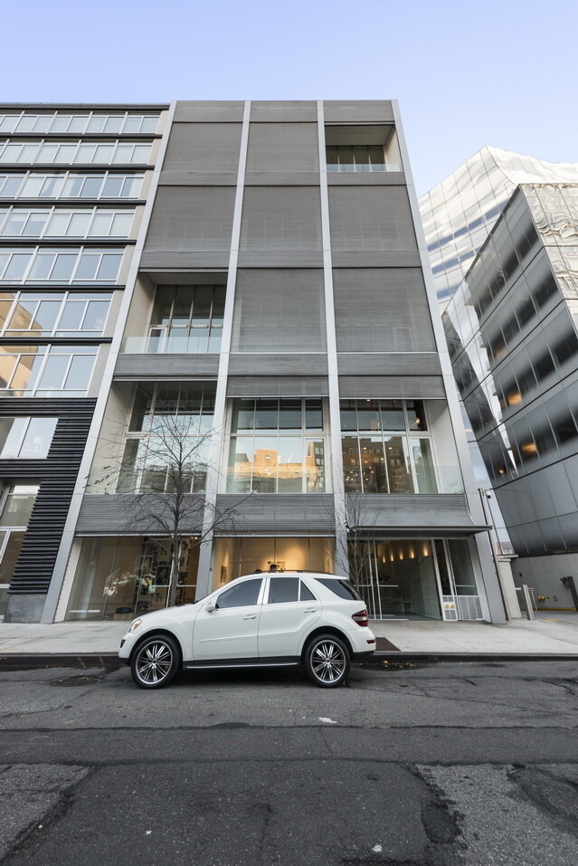 524 W 19th Street - Photo 19