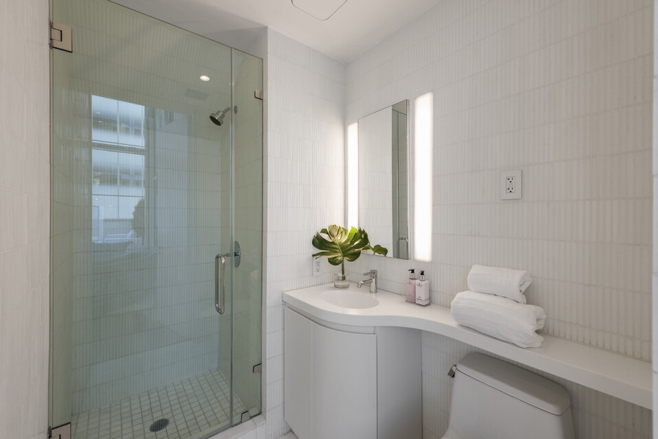 524 W 19th Street - Photo 18