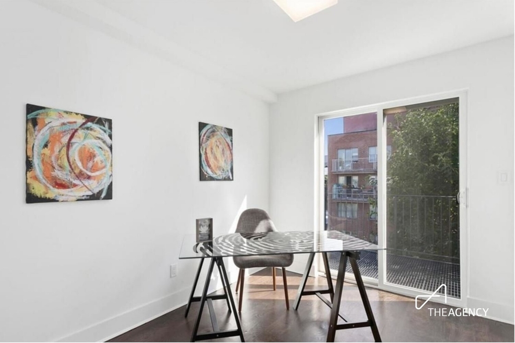 85 Ryerson Street - Photo 2