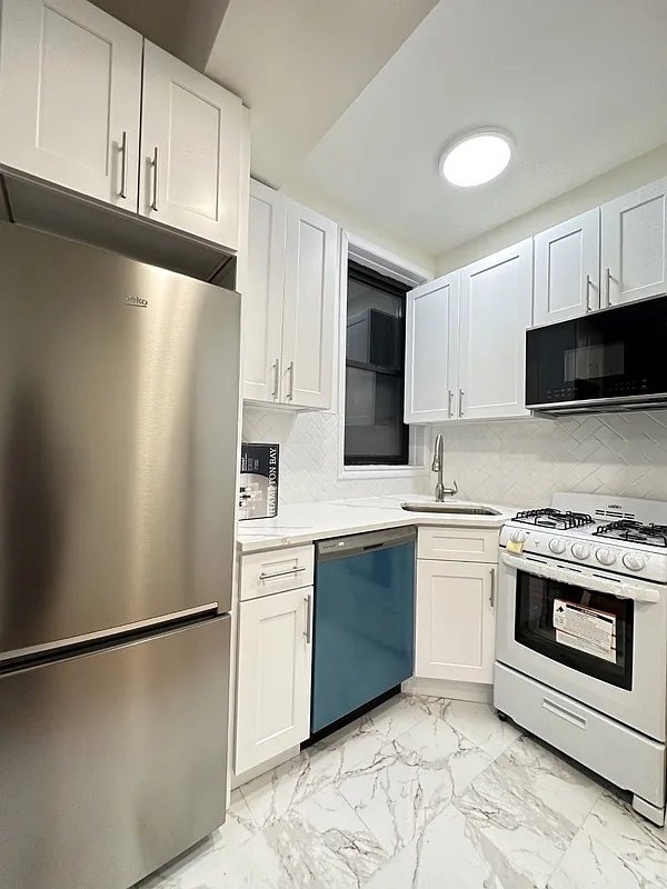 901 1st Avenue - Photo 1