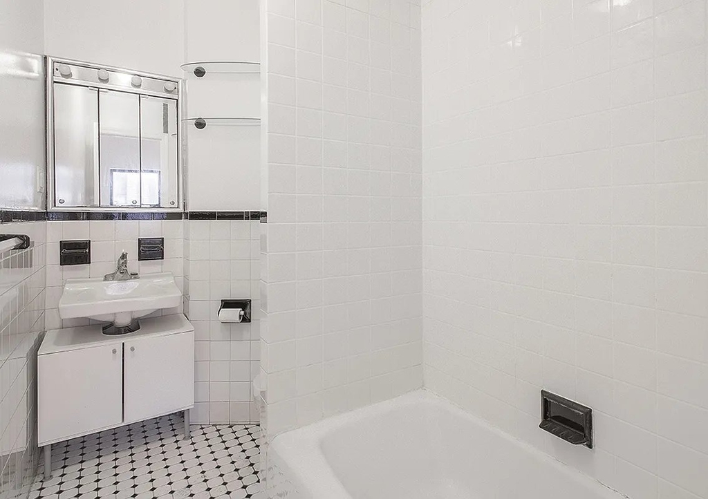28 W 90th Street - Photo 8