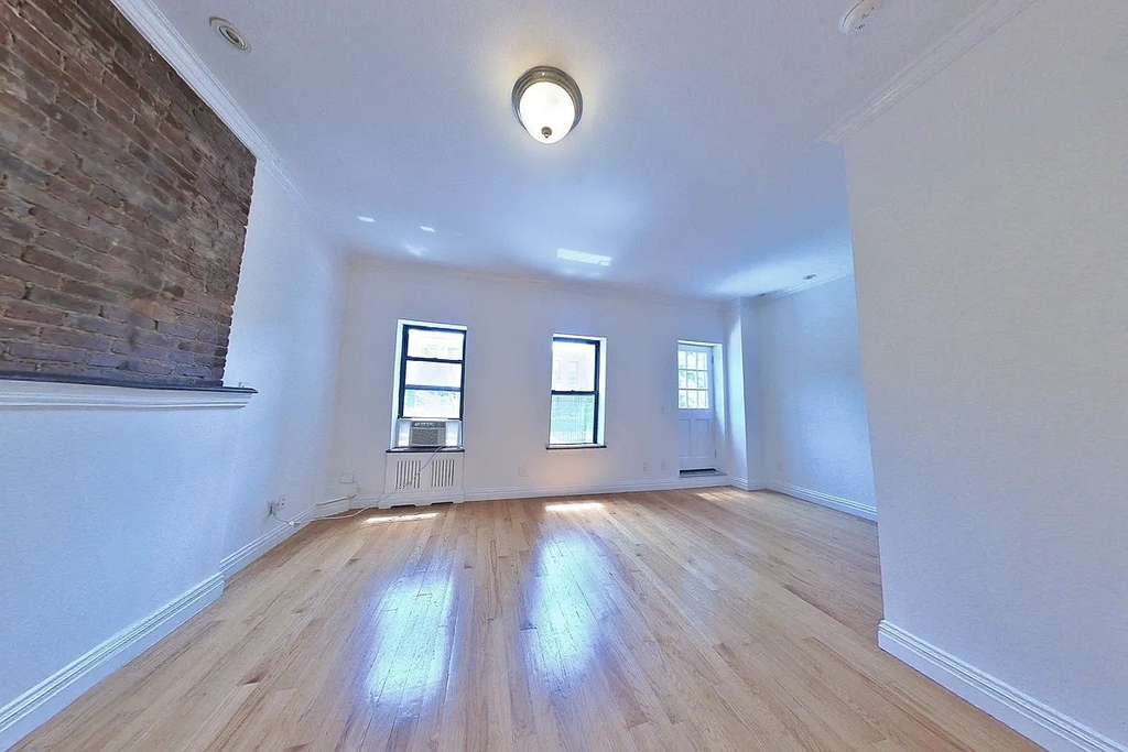28 W 90th Street - Photo 4
