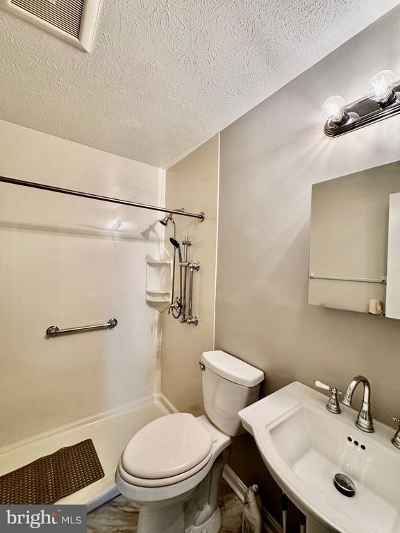 1112 Opequon Avenue - Photo 5
