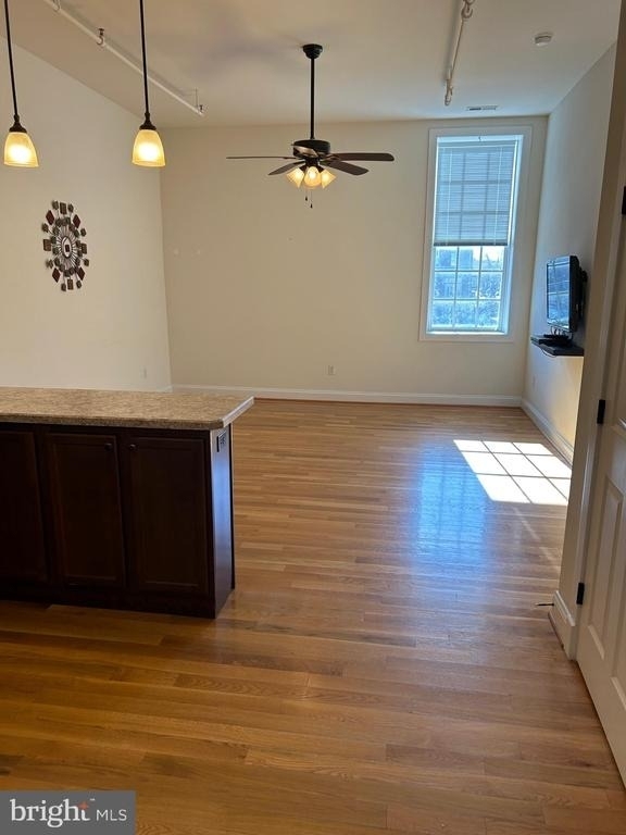 302 N Cameron Street - Photo 4