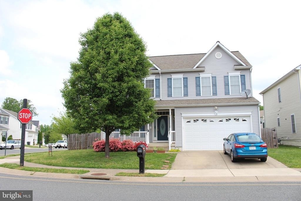 28 Grassland Street - Photo 0