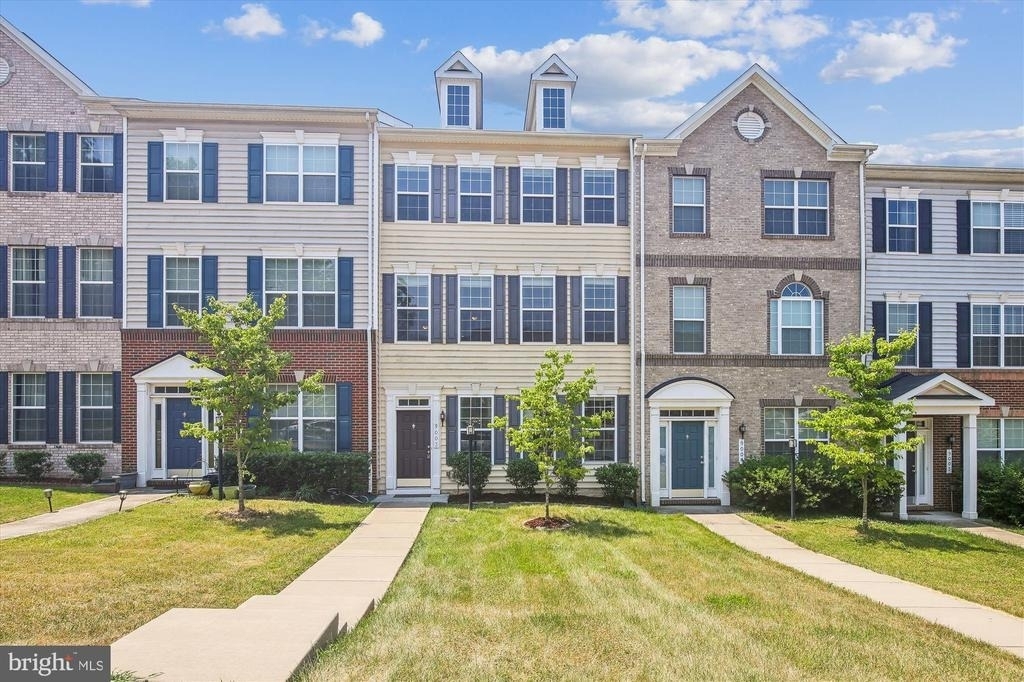 9003 Belo Gate Drive - Photo 0