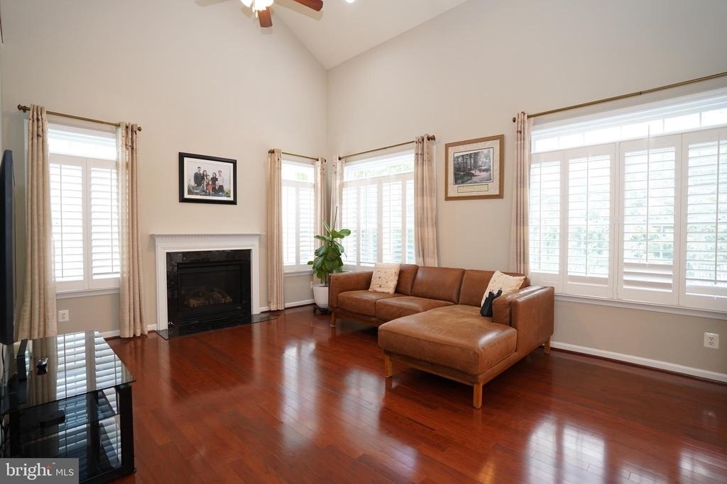 20779 Crescent Pointe Place - Photo 10