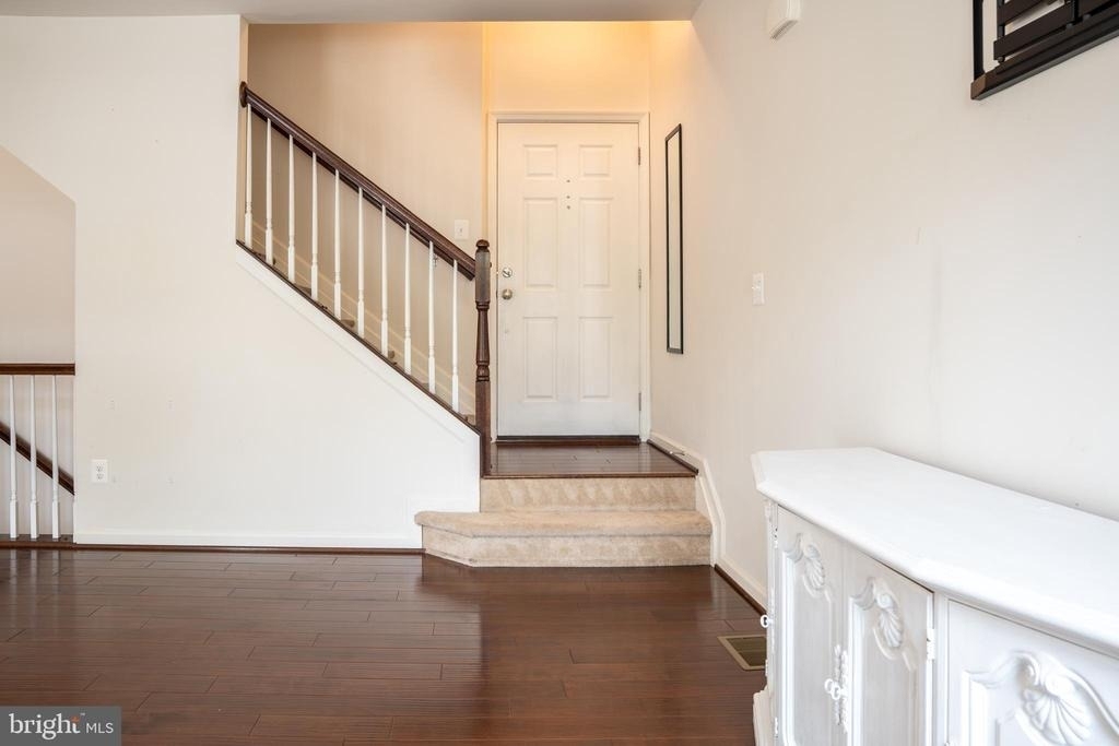 42243 Canary Grass Square - Photo 1