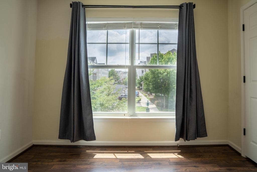 42243 Canary Grass Square - Photo 37