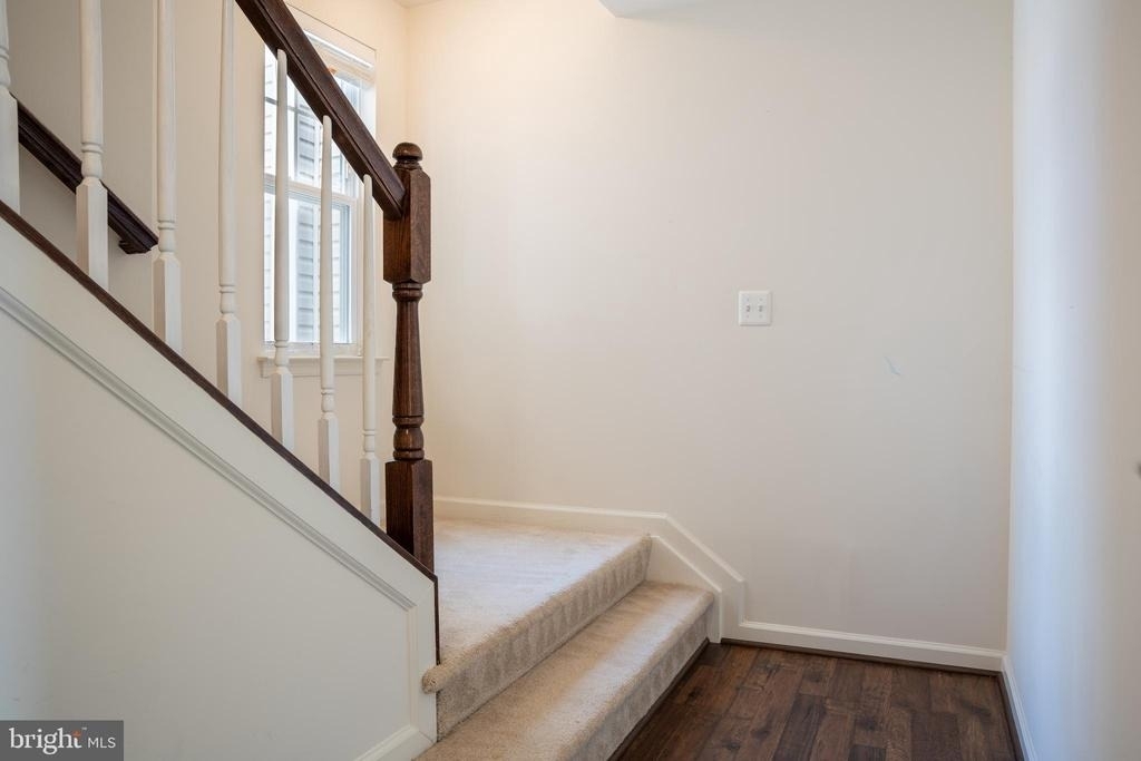 42243 Canary Grass Square - Photo 41