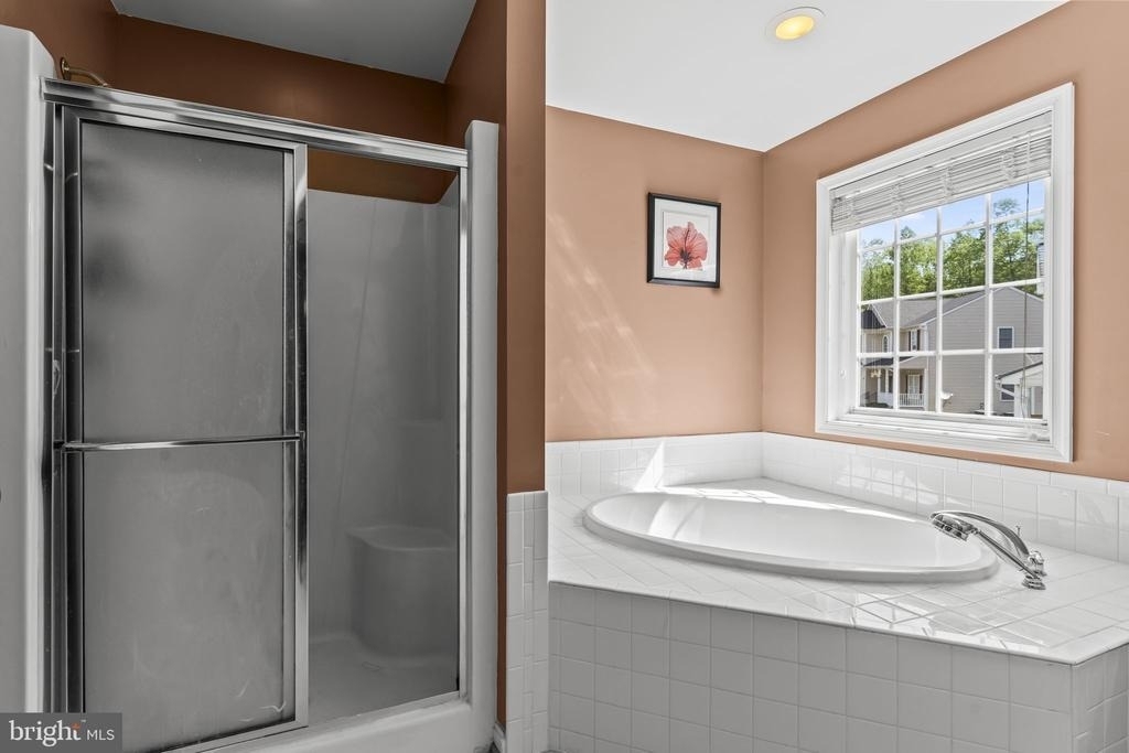9533 Barbaras Way - Photo 33