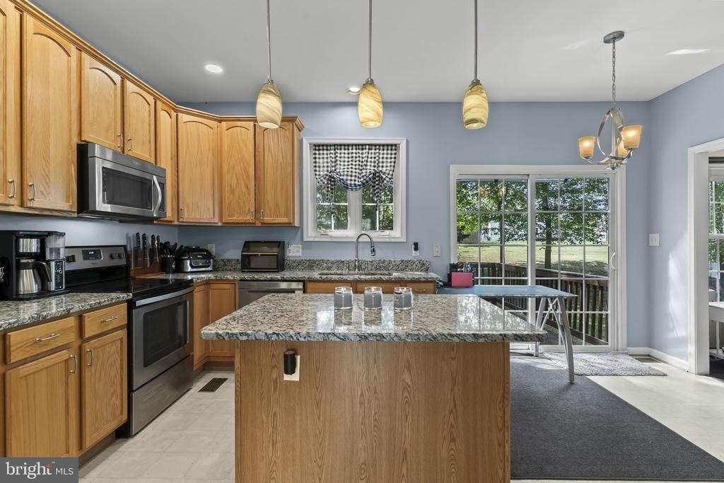 9533 Barbaras Way - Photo 8