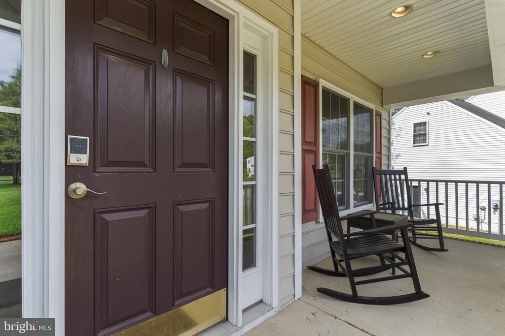 9533 Barbaras Way - Photo 1