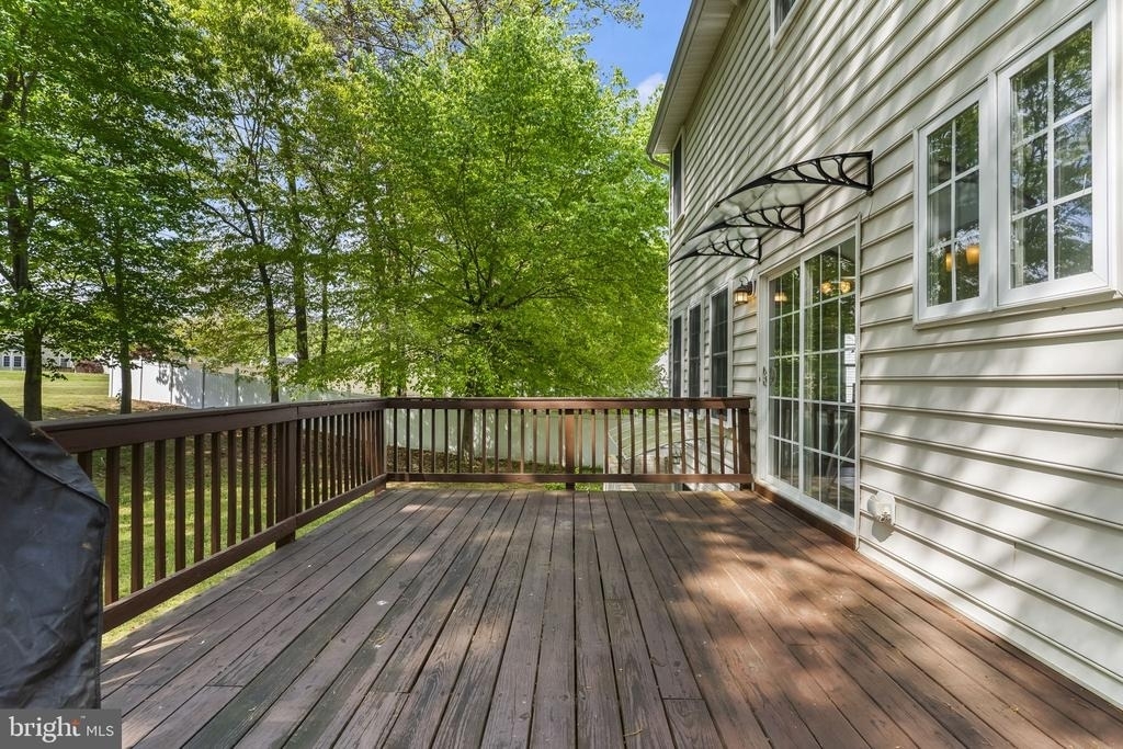 9533 Barbaras Way - Photo 37