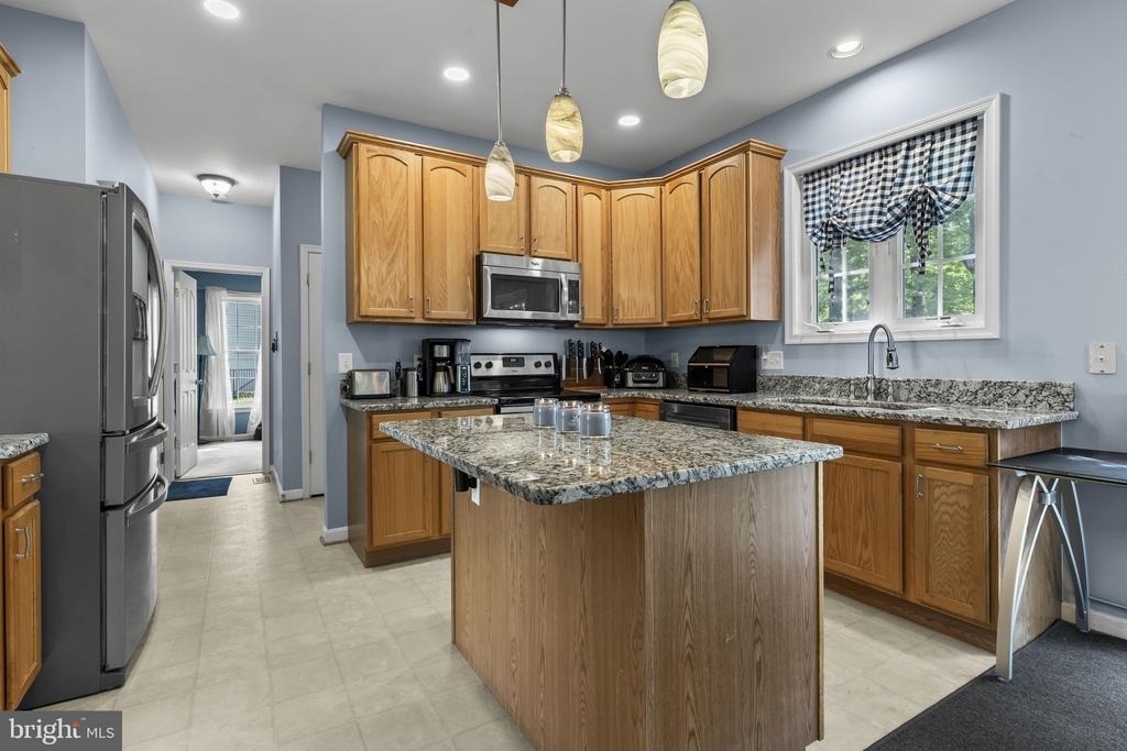 9533 Barbaras Way - Photo 9