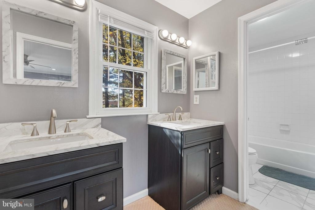 2621 John Milton Drive - Photo 22