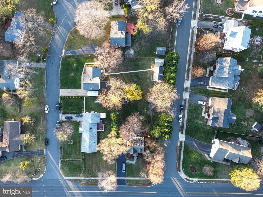 903 Crestview Drive - Photo 21