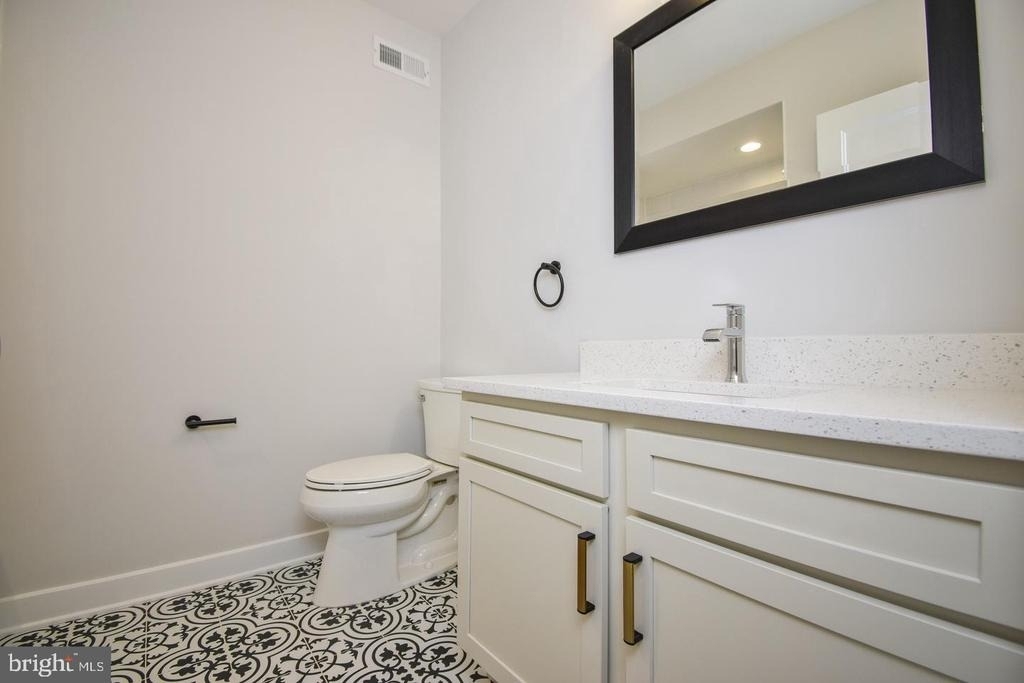 8276 Safarian Way - Photo 22