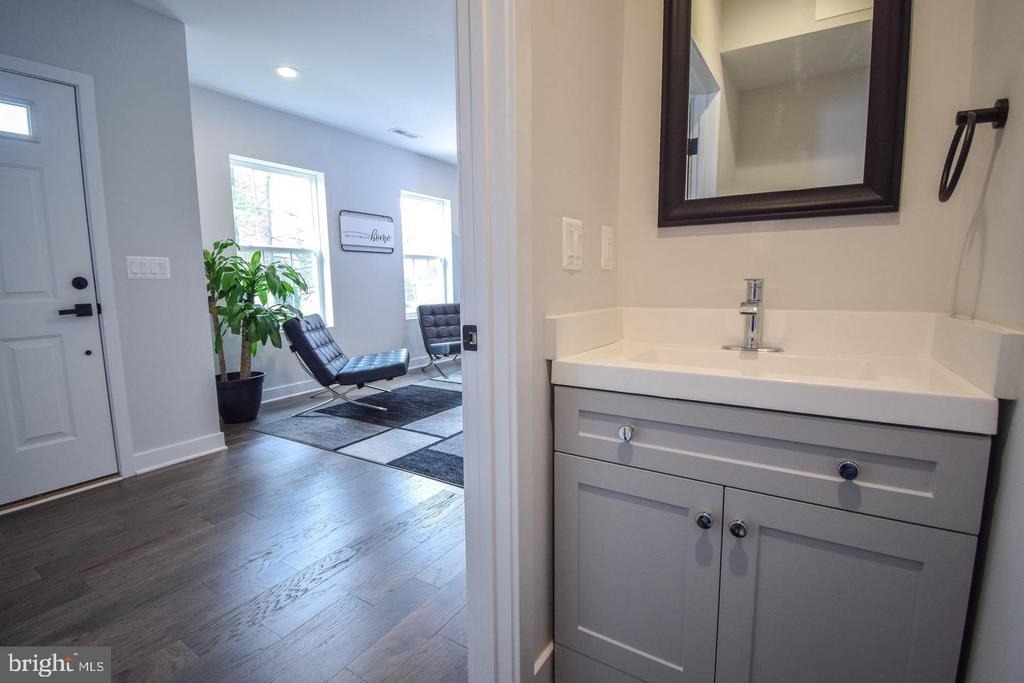 8276 Safarian Way - Photo 6