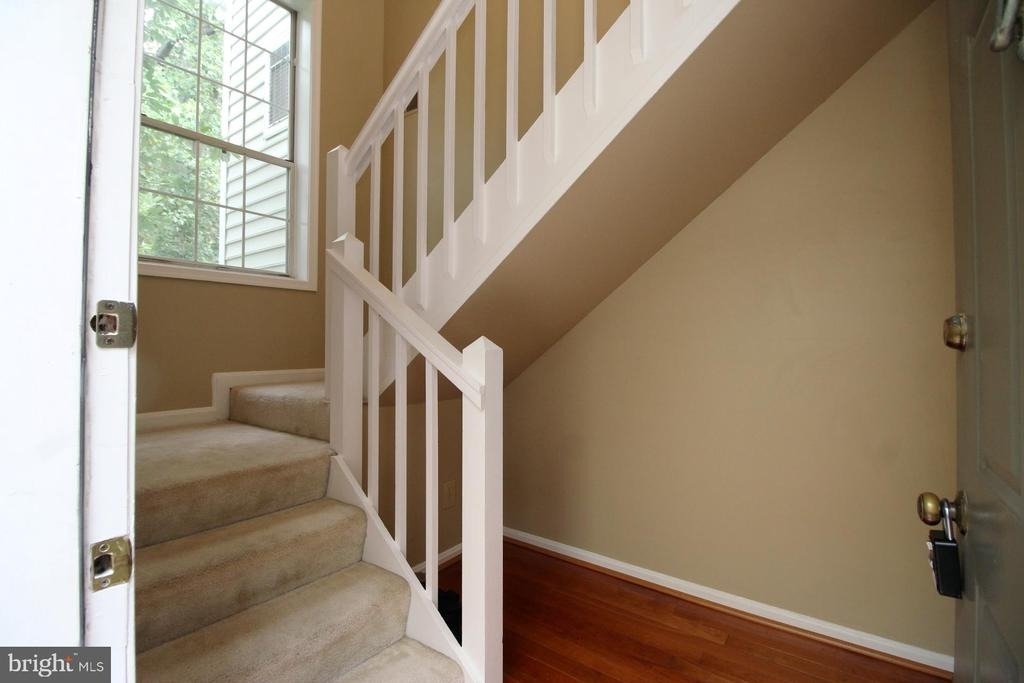 10118 Oakton Terrace Road - Photo 2