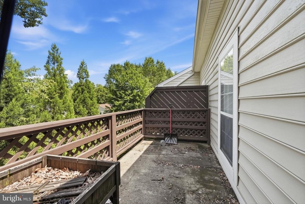 10118 Oakton Terrace Road - Photo 11