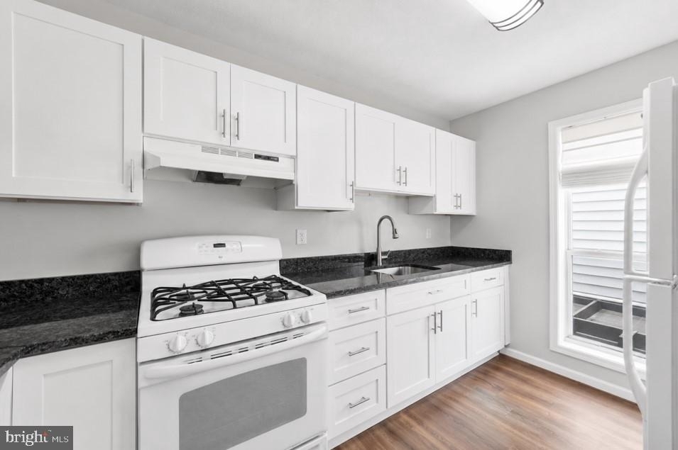 10118 Oakton Terrace Road - Photo 18