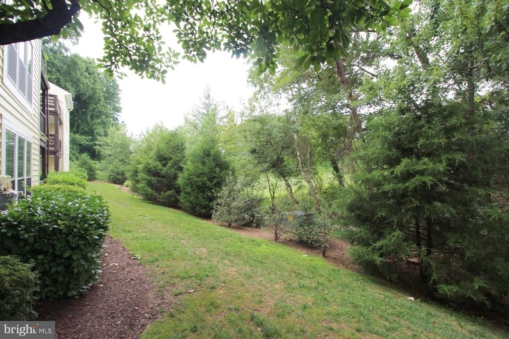 10118 Oakton Terrace Road - Photo 23