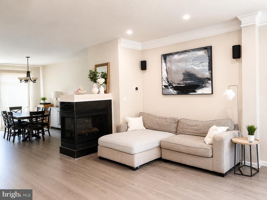 4577 Derring Lane - Photo 0