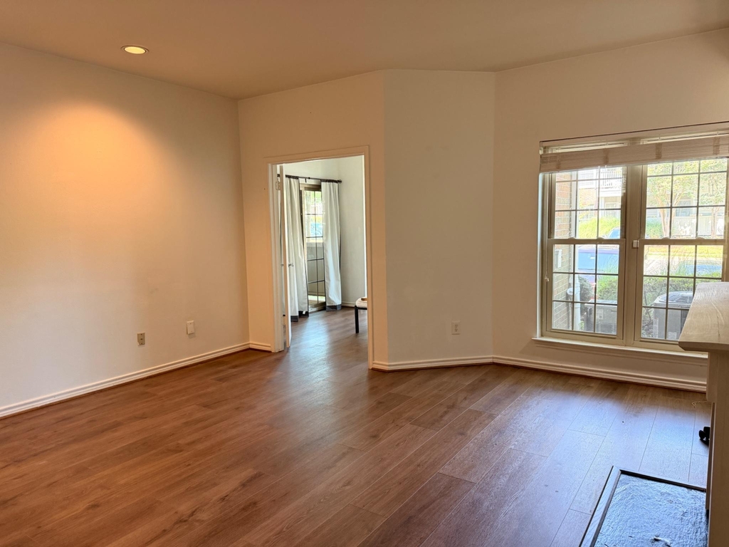 12152 Penderview Terrace - Photo 2