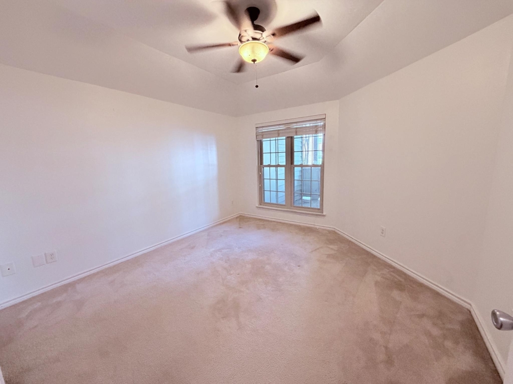 12152 Penderview Terrace - Photo 5