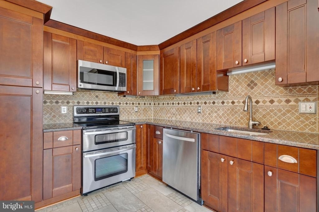 6453 Linleigh Way - Photo 11