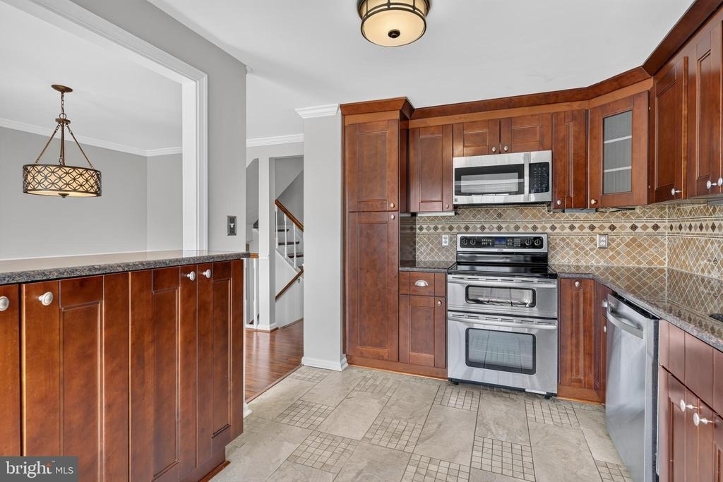 6453 Linleigh Way - Photo 13