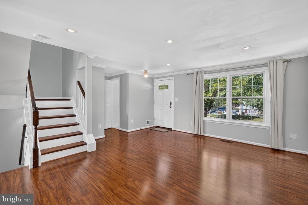 6453 Linleigh Way - Photo 4