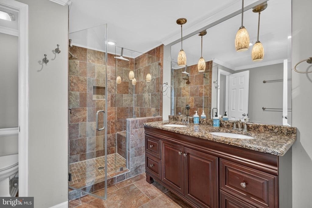 6453 Linleigh Way - Photo 17