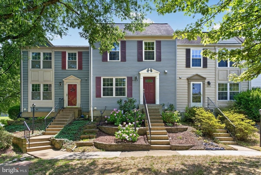 6453 Linleigh Way - Photo 1