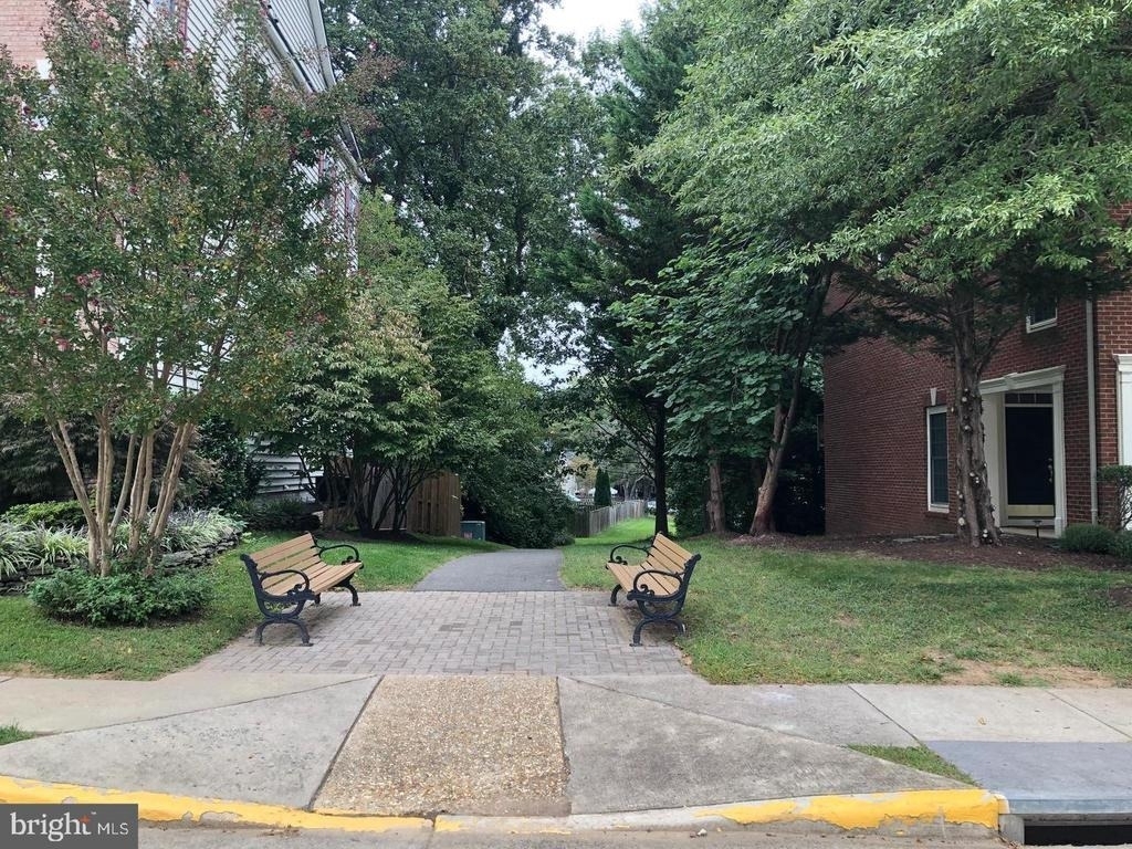 4497 Monmouth Street - Photo 16
