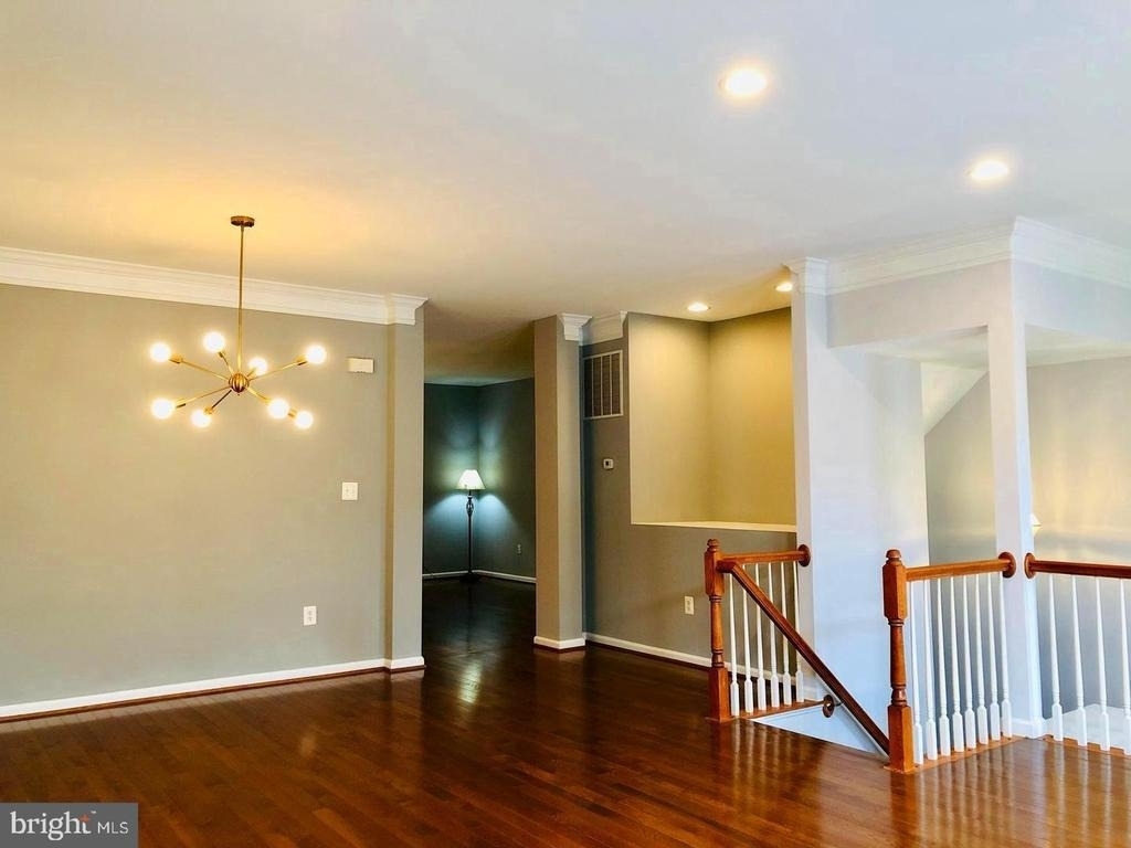 4497 Monmouth Street - Photo 2