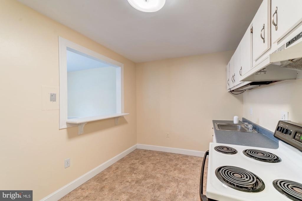 9705 Kings Crown Court - Photo 16