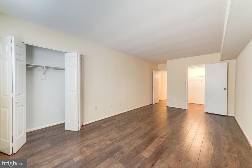 9705 Kings Crown Court - Photo 19