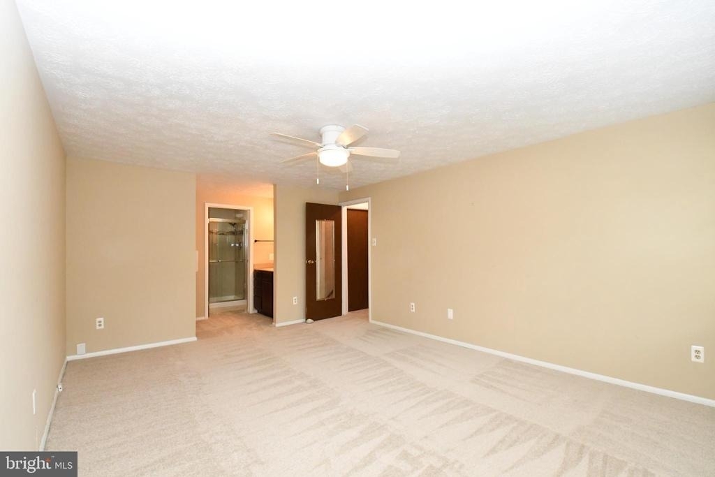 8017 Diving Cliff Lane - Photo 14