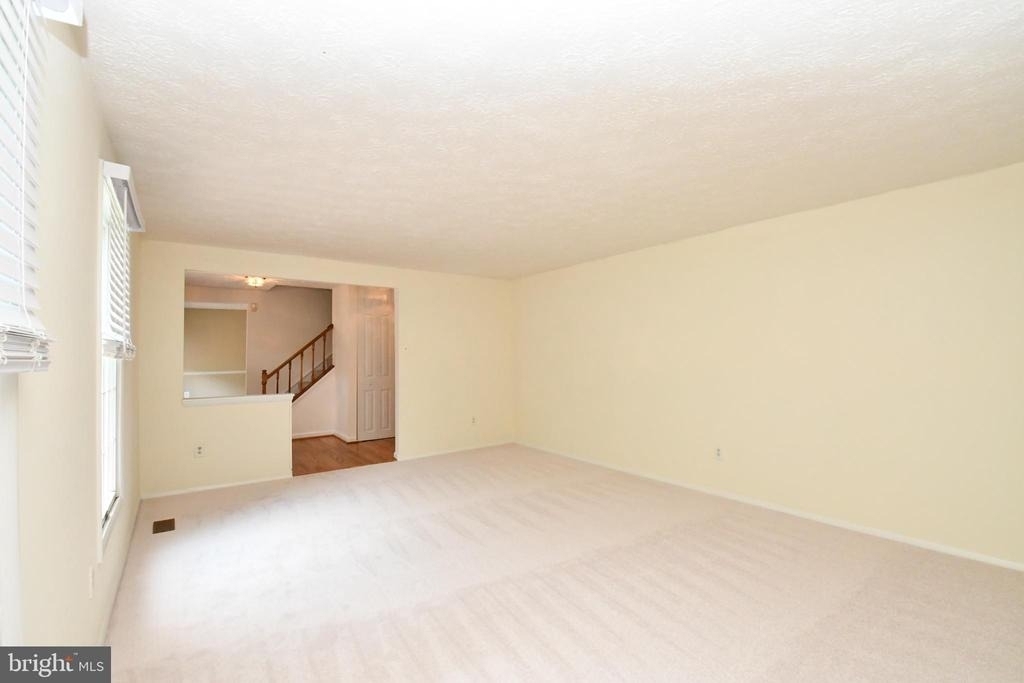 8017 Diving Cliff Lane - Photo 3
