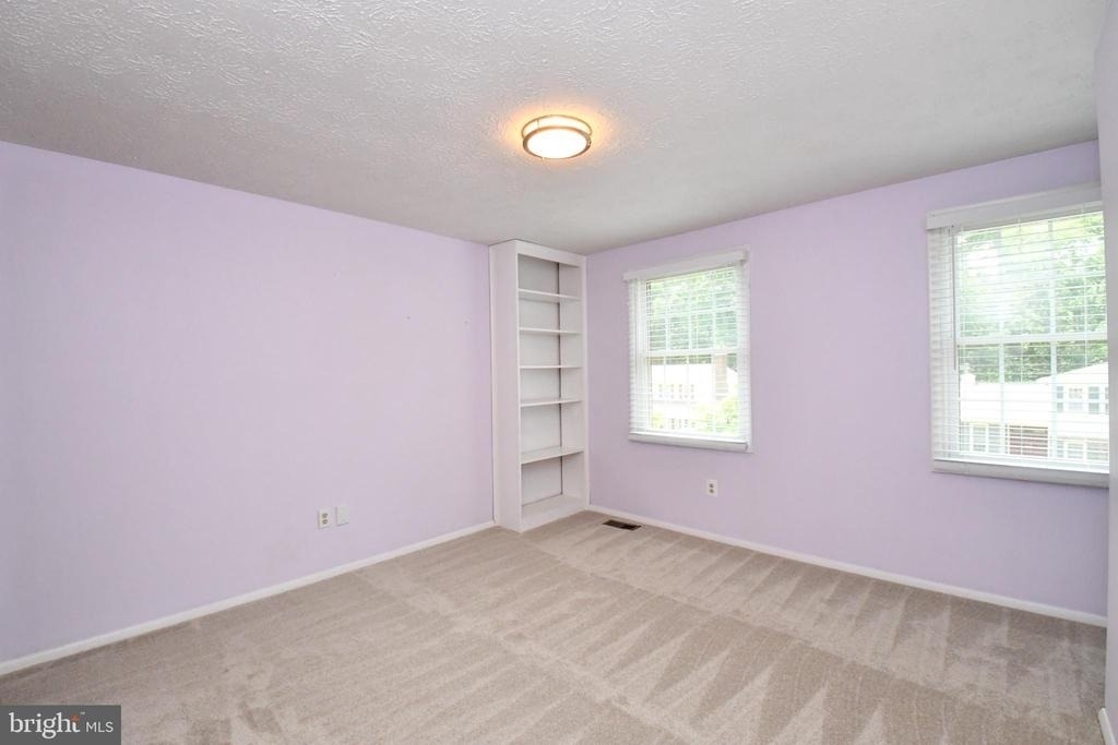 8017 Diving Cliff Lane - Photo 23