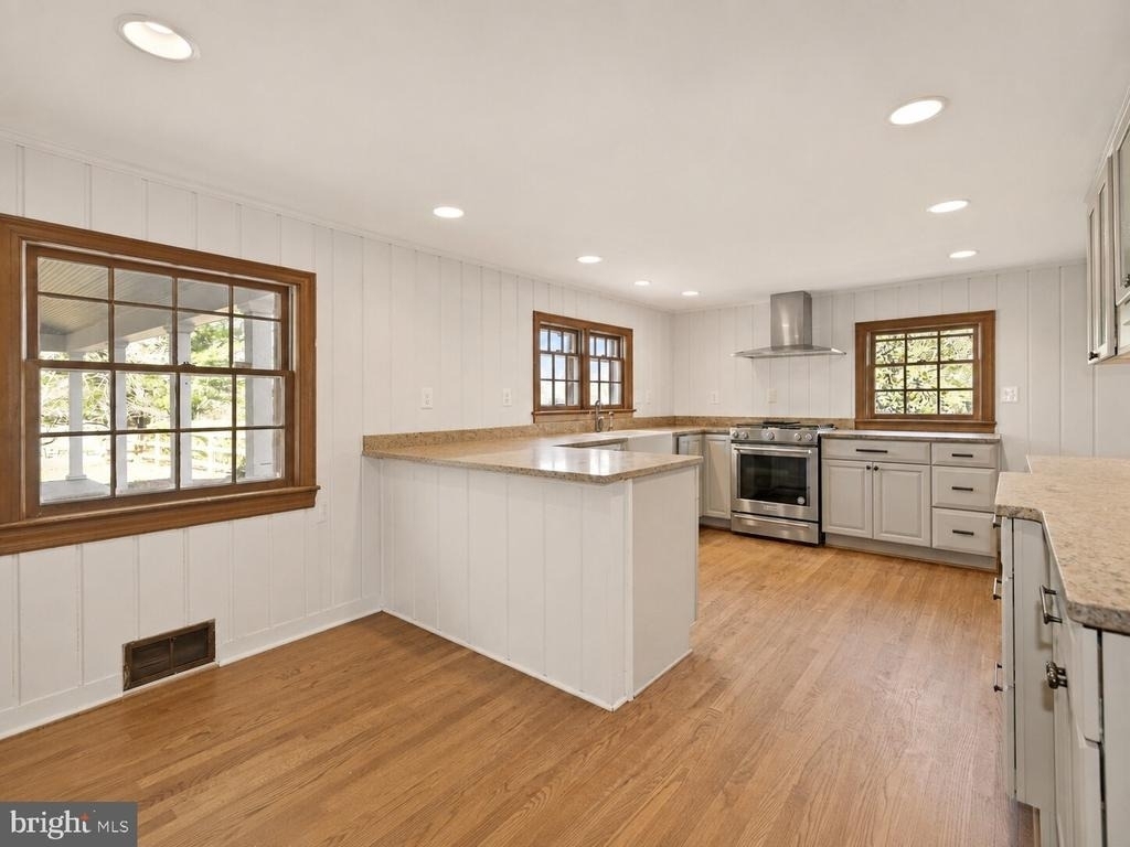 326 Walker Road - Photo 18