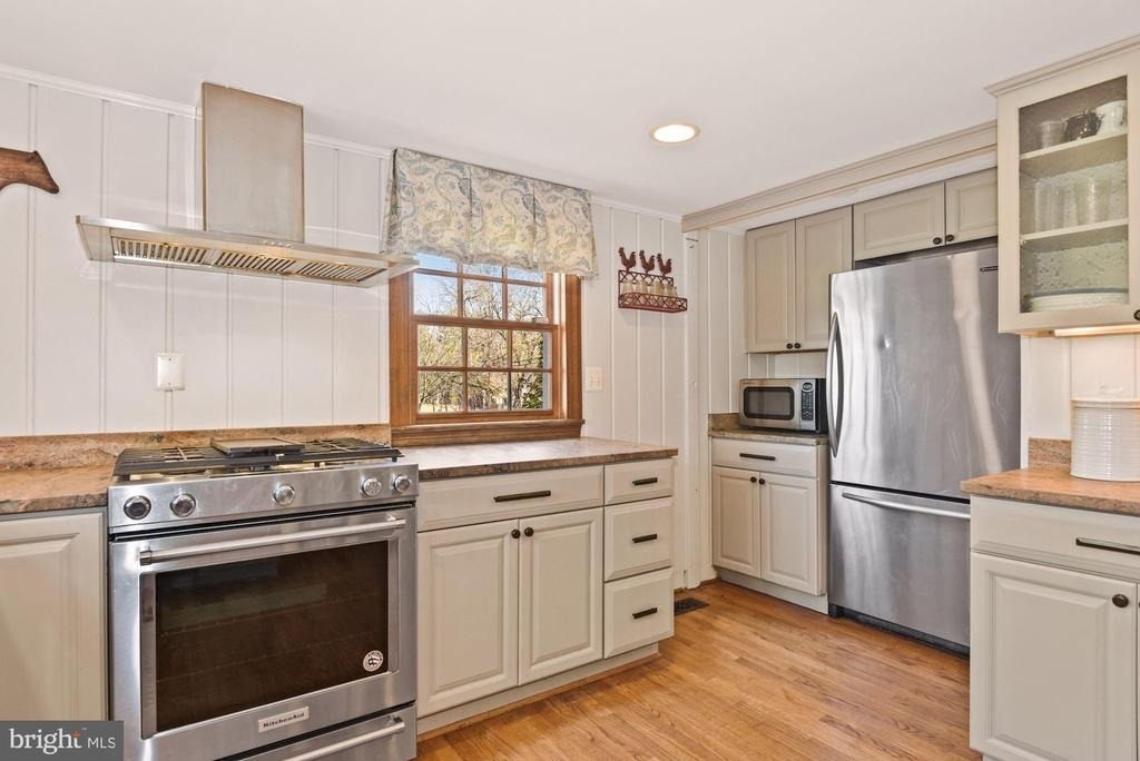 326 Walker Road - Photo 5