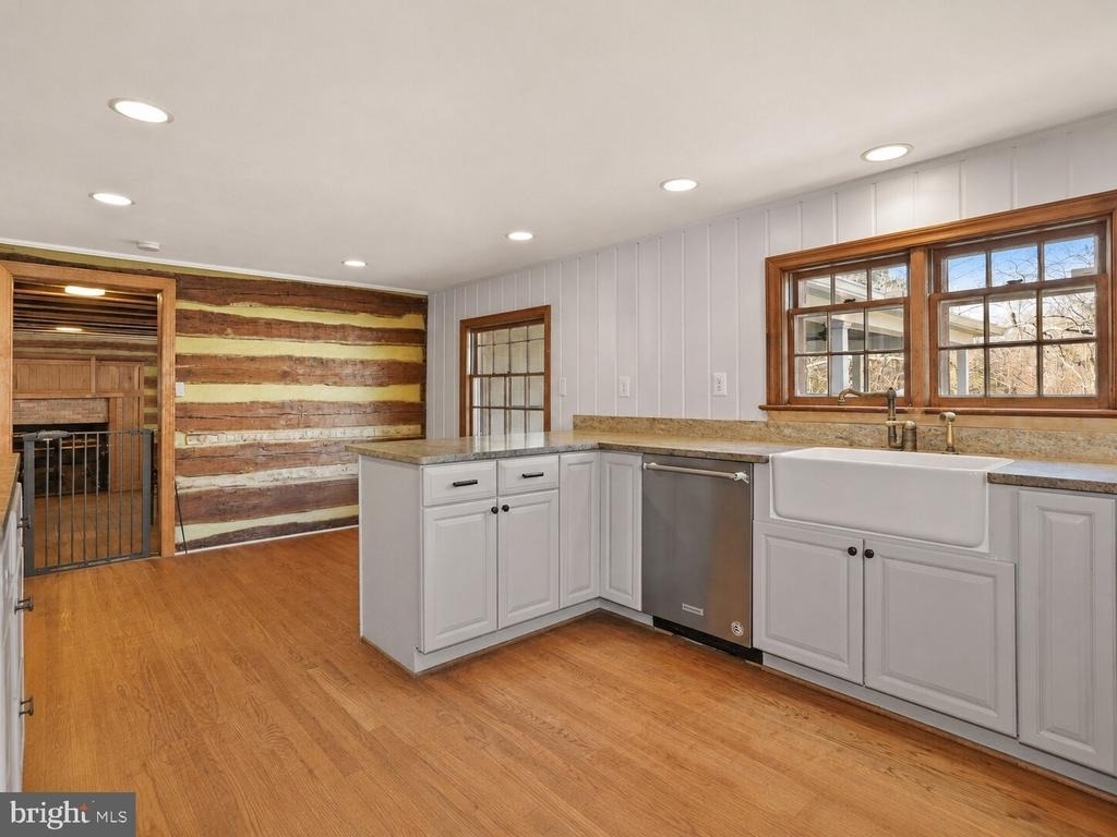 326 Walker Road - Photo 23